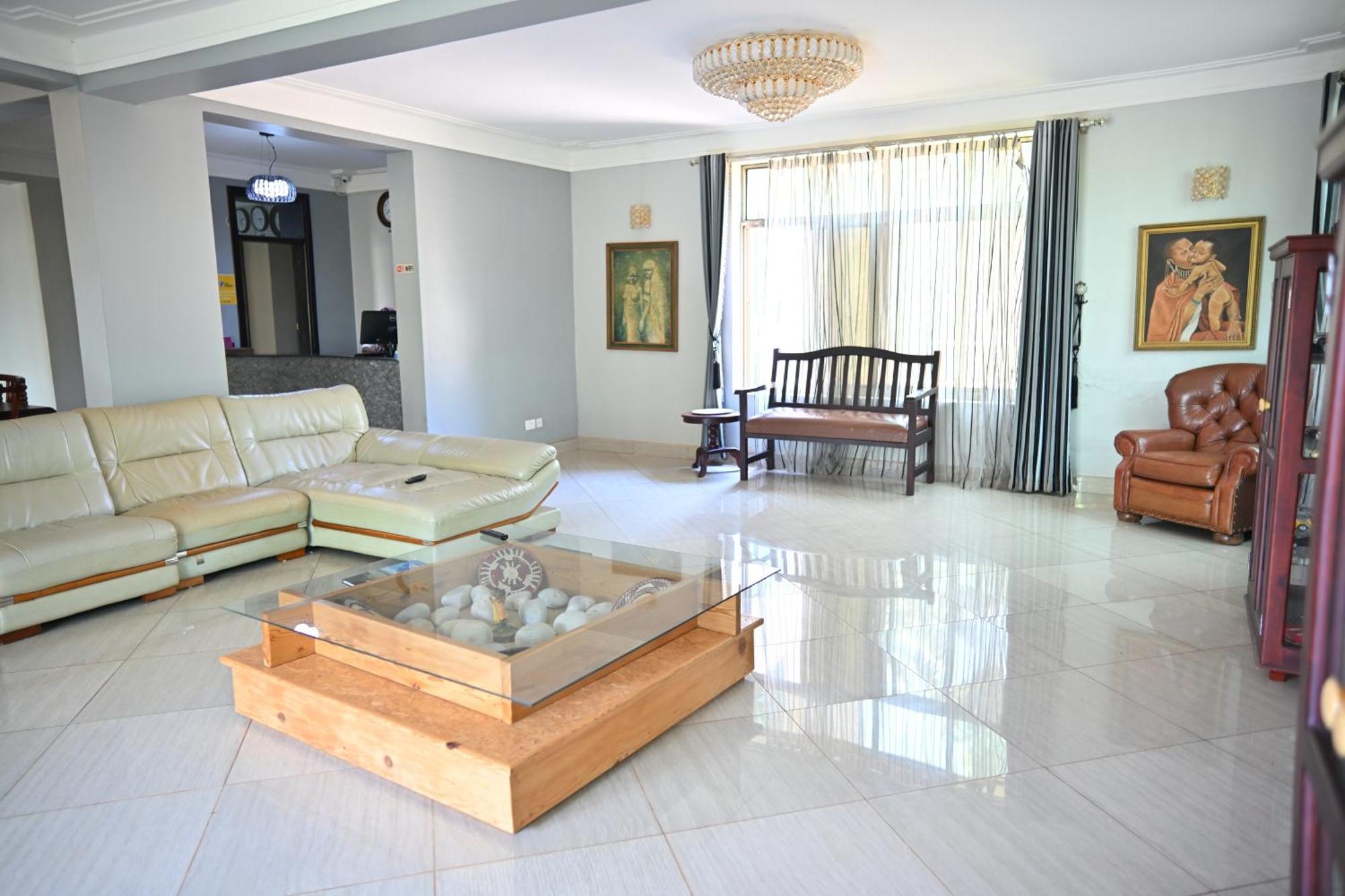 Lakepoint Villa เอนเทบเบ้ ภายนอก รูปภาพ