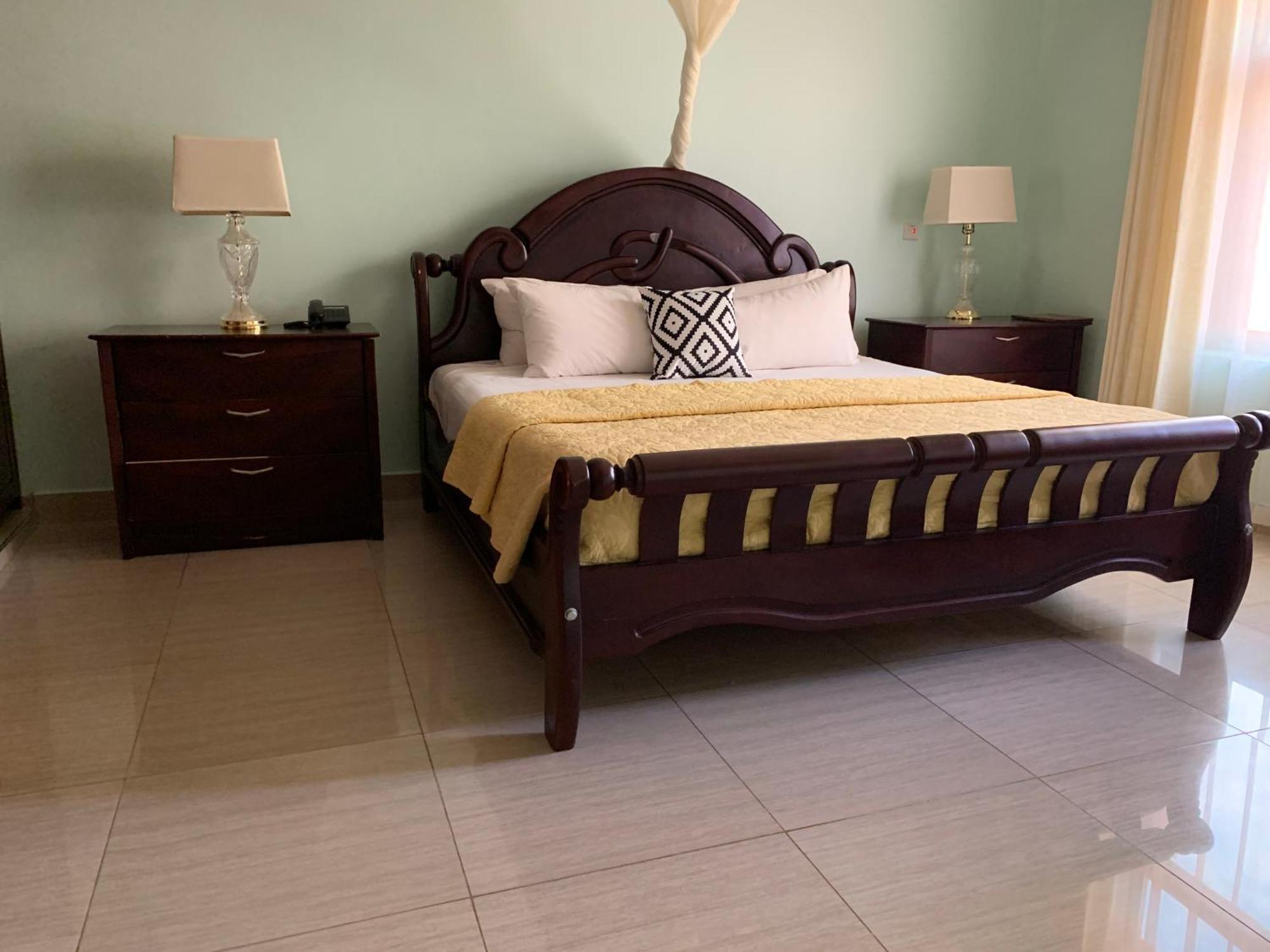 Lakepoint Villa เอนเทบเบ้ ภายนอก รูปภาพ